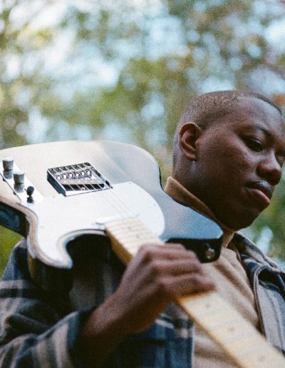 john-tyler-guitar-shoulder